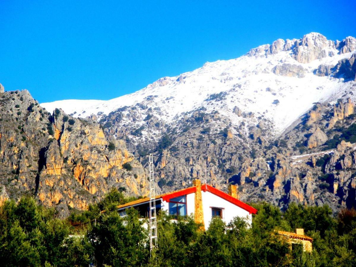 Alojamiento rural El Agüelo Huelma Exterior foto